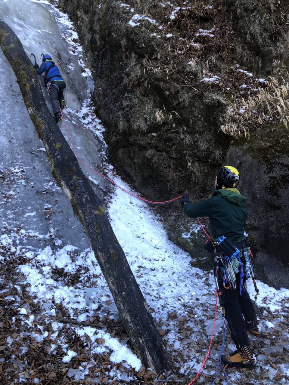 カモシカルンゼ出だし